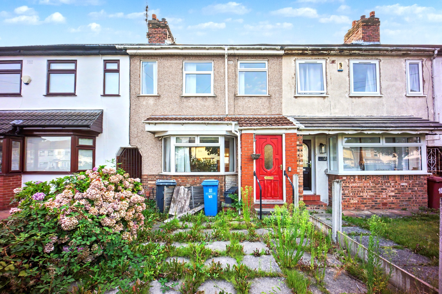 Kingsway, Huyton — exterior before refurbishment
