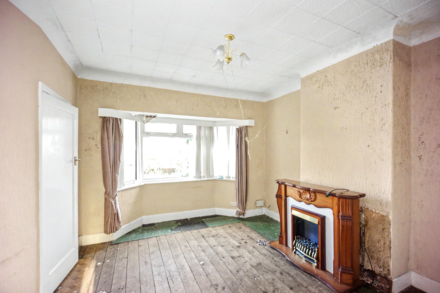 Kingsway, Huyton, Liverpool, L36 2PL — living room before refurbishment